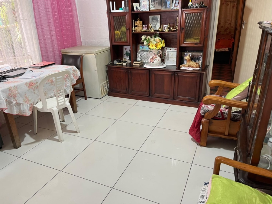 1 Bedroom Property for Sale in Valhalla Park Western Cape